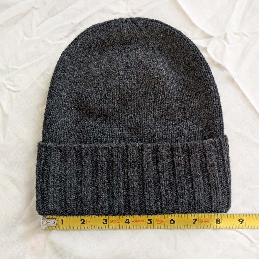 Cashmere Beanie Made in Italy NWT - Picture 6 of 6